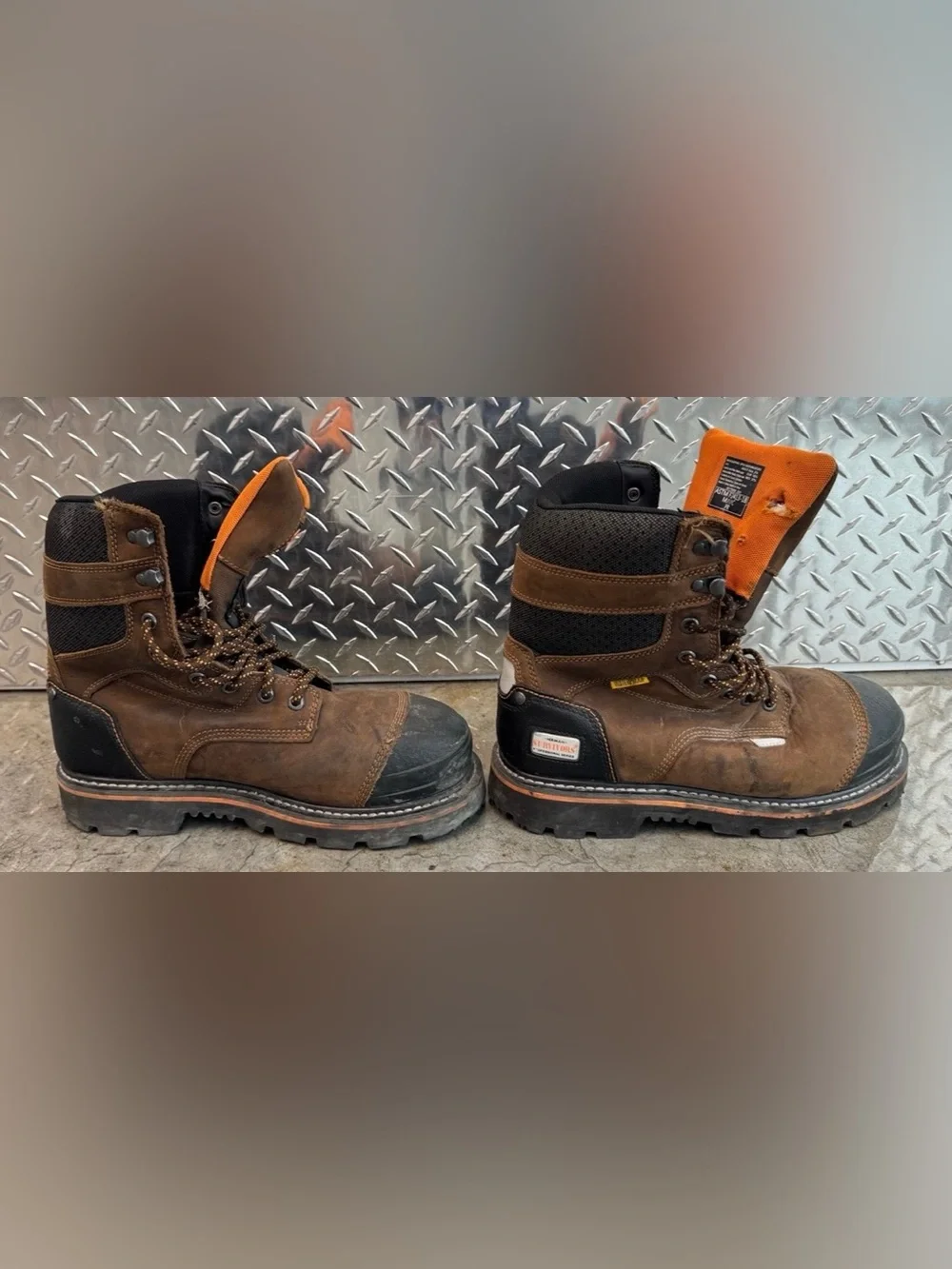 Men’s Herman Survivors Professional Series Steel Toe Work Boots Size 9.5 Brown